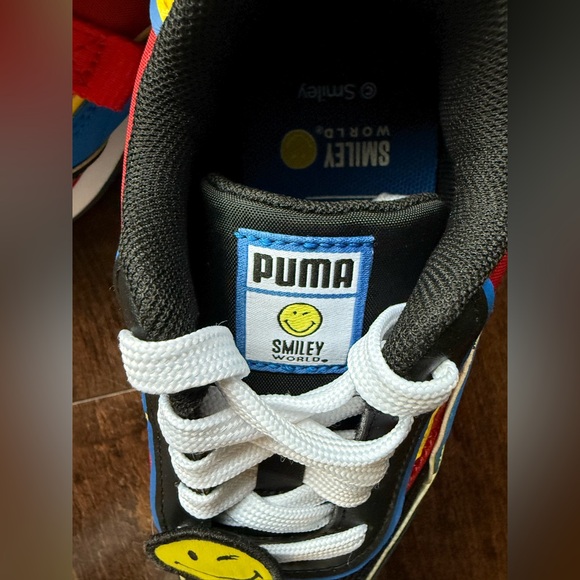 Puma limited 50 edition Smiley world child shoes size 12C Unisex - Picture 4 of 13